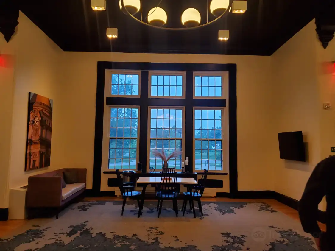 Hotels near Richardson Olmsted Campus