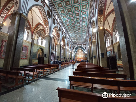 Nuestra Señora del Rosario de Agua Santa Church