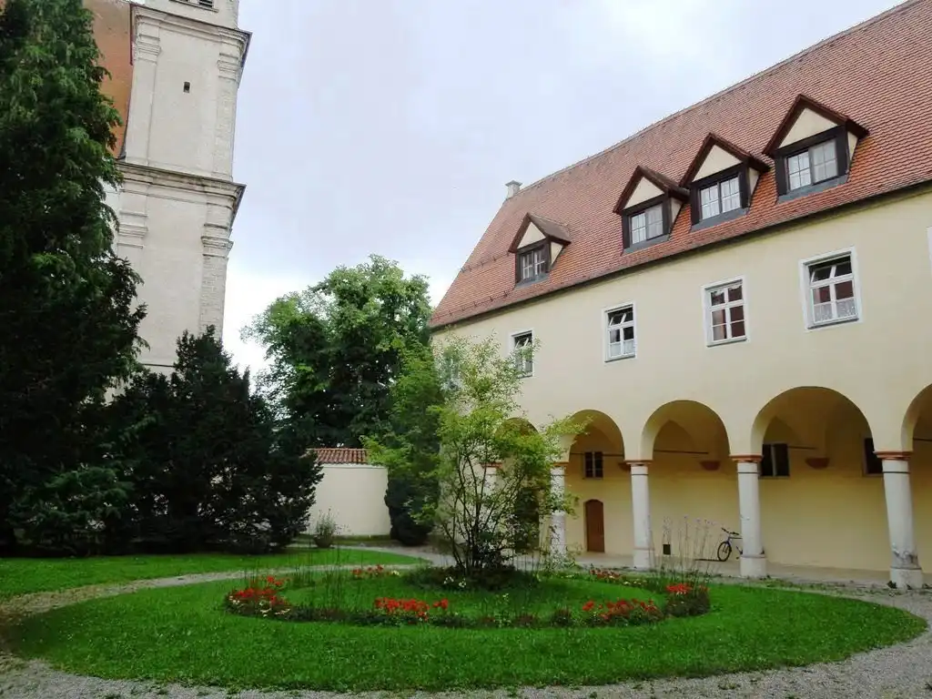 Отели рядом с достопримечательностью «ex-Jesuitenklosters»