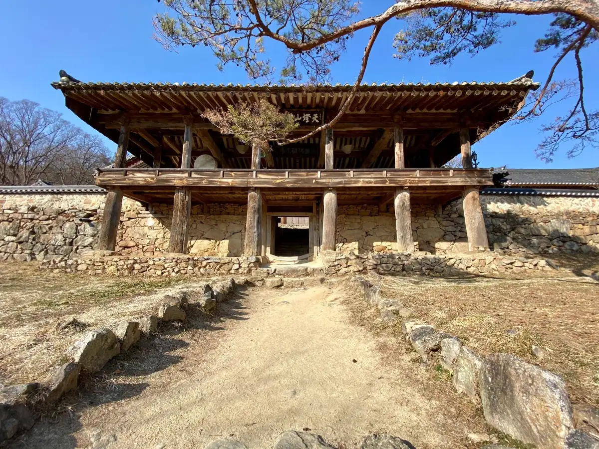 Bongjeongsa Temple