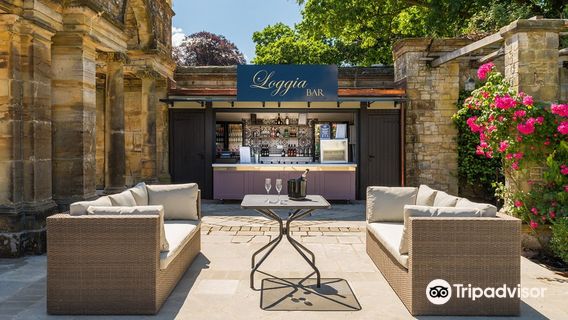 Hever Castle & Gardens