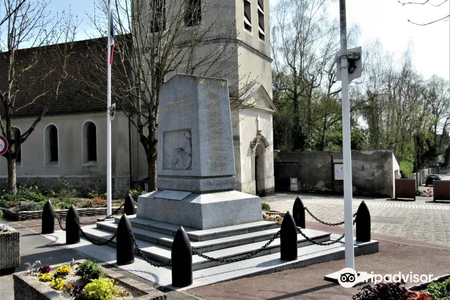 Monument Aux Morts