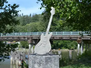 Kurt Cobain Memorial Park