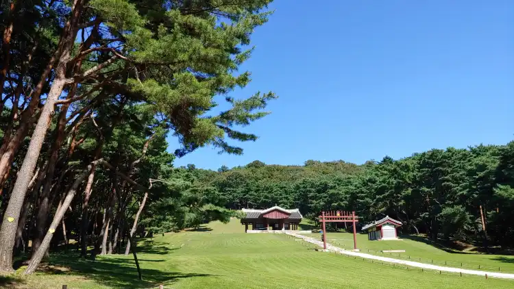 Hotels near West Five Royal Tombs, Goyang (Seooreung)