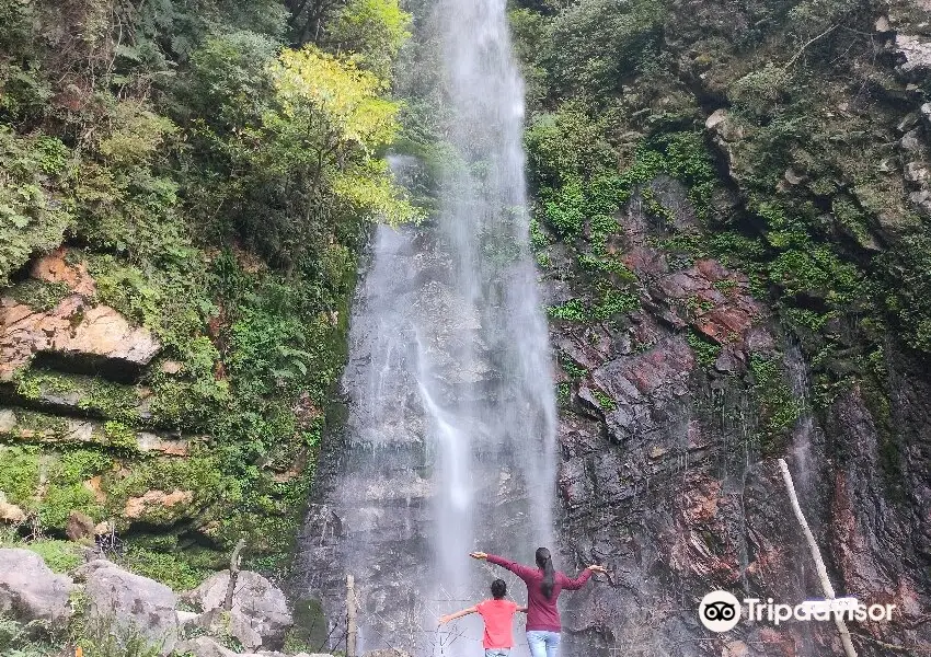 Chhoie Waterfall