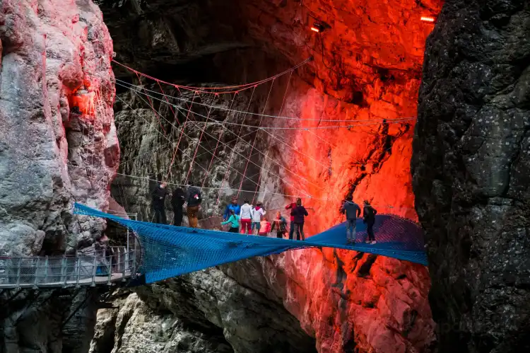 Hotels near OUTDOOR - Glacier Canyon Grindelwald