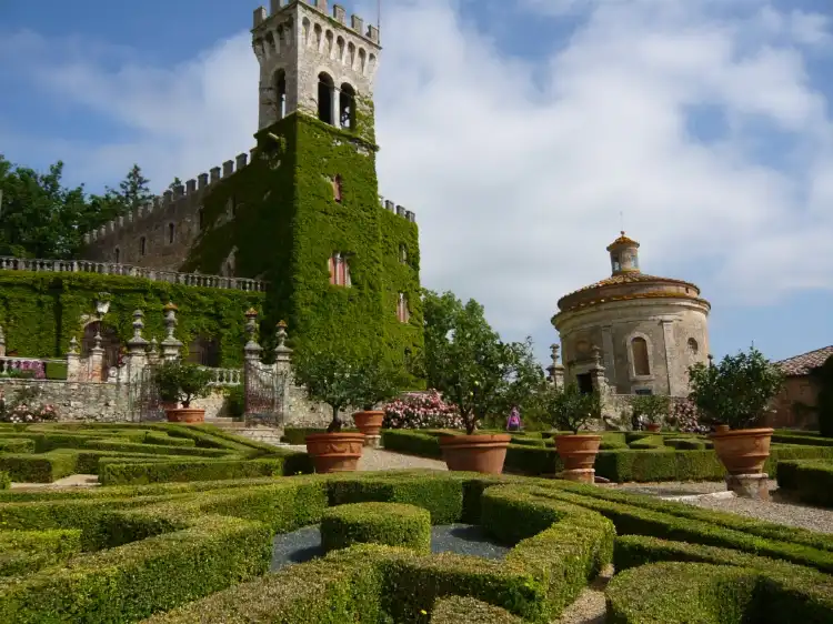 Hotels in Casole d'Elsa