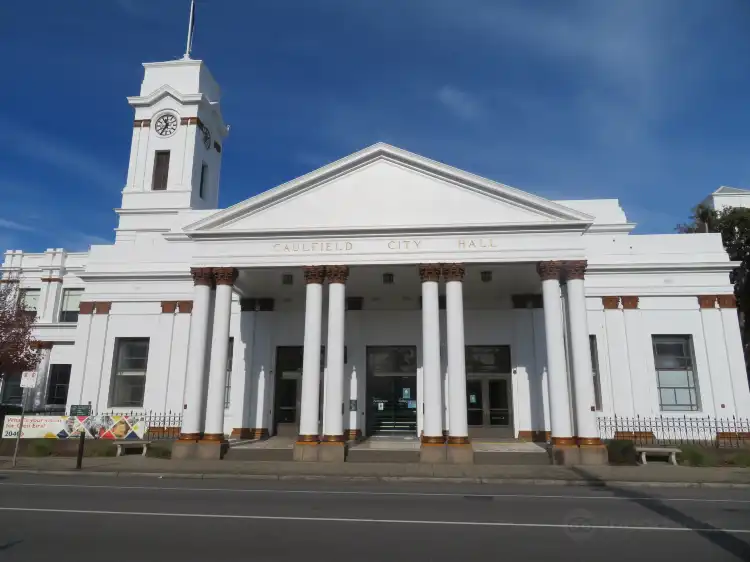 Hotels in Caulfield