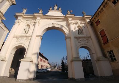 Arco del Belvedere