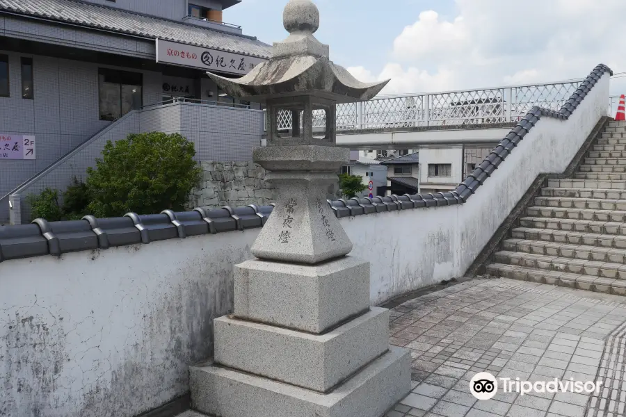 Takasebune Noriba Monument