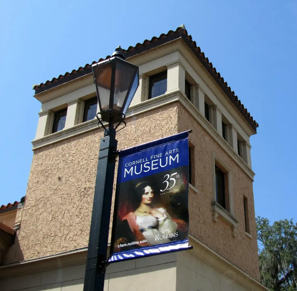Hotels near Rollins Museum of Art