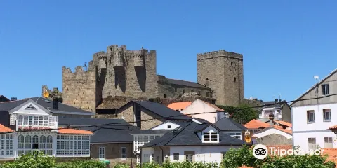 Castillo De Castro Caldelas