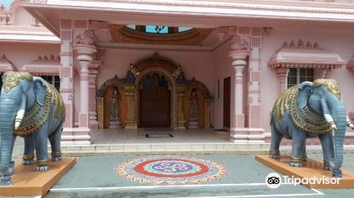 Dattatreya Temple and Hanuman Statue