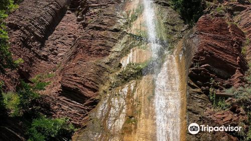 Shengjergji Waterfall