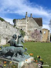 Château royal de Senlis et prieuré Saint-Maurice