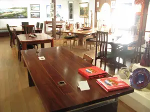 Boranup Gallery - Fine Furniture & Art Gallery