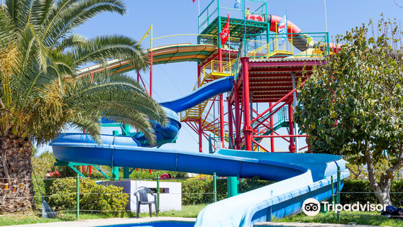 Parque Acuático Curunina