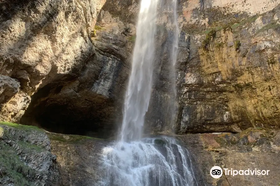 Cascata di Tret