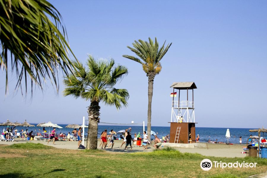 Crotone to Larnaca Flights
