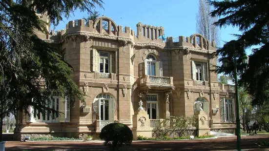 Museo Nacional Del Vino y la Vendimia