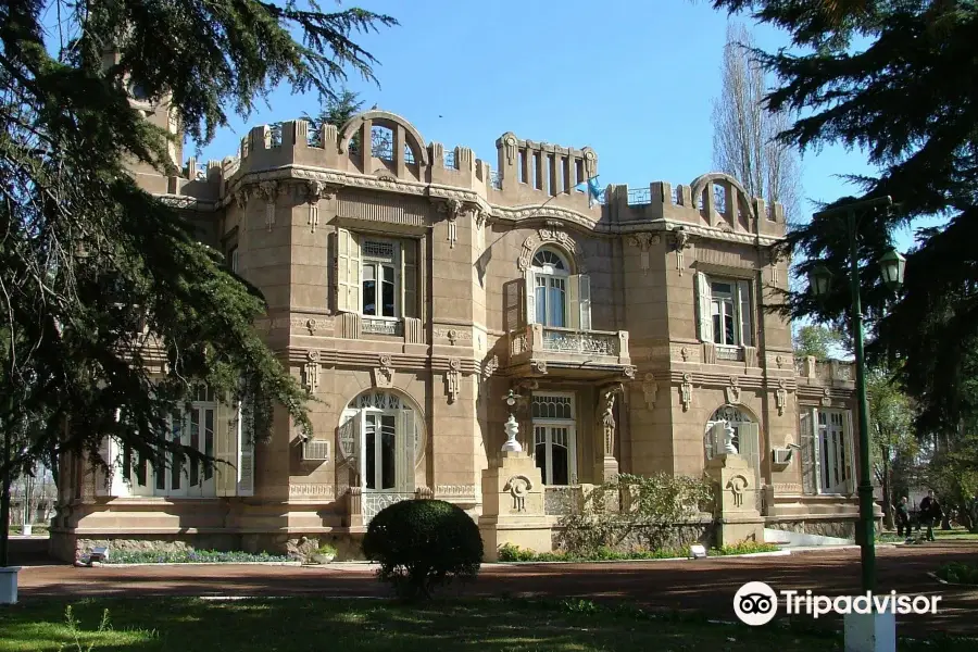 Museo Nacional Del Vino y la Vendimia