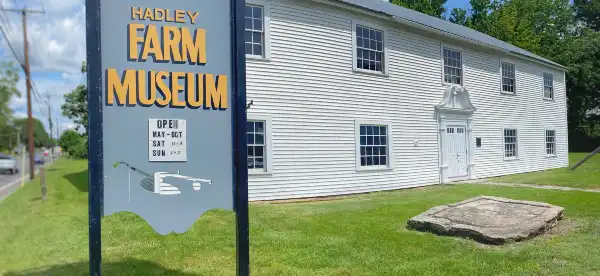 Hotels in Hadley