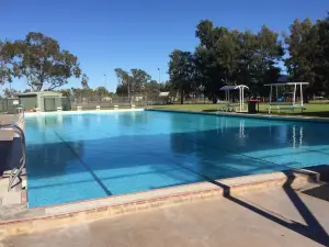 Mungindi Hot Pool