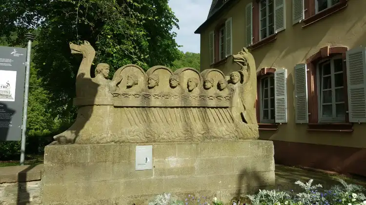 Neumagen-Dhron