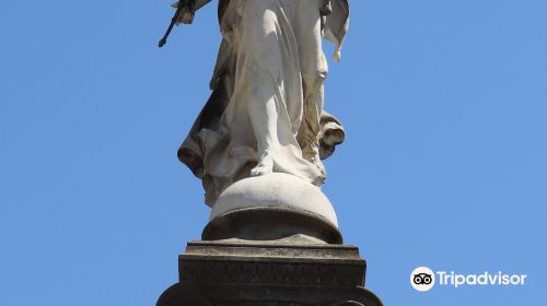 Monumento a Manuel Mila i Fontanals