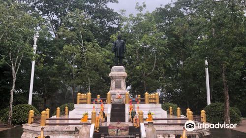 Phraya Ratsadanu Pradit Mahisara Phakdi Monument