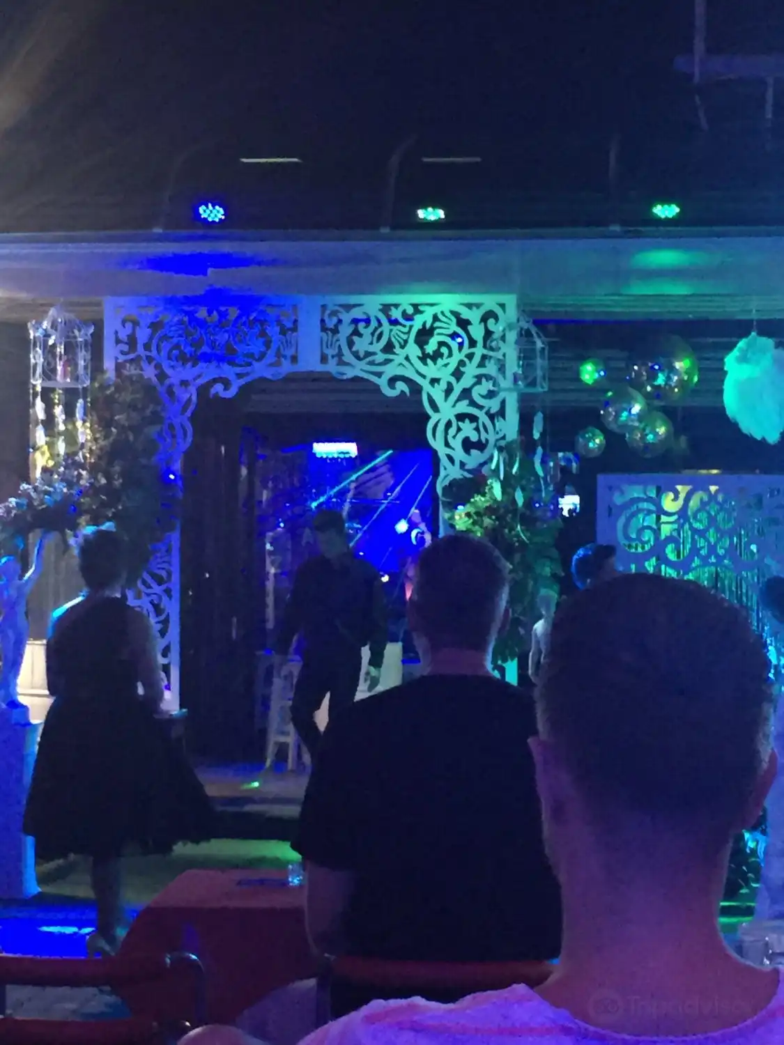 Paradise Complex 주변 호텔