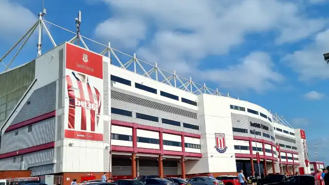 Hotels near bet365 Stadium
