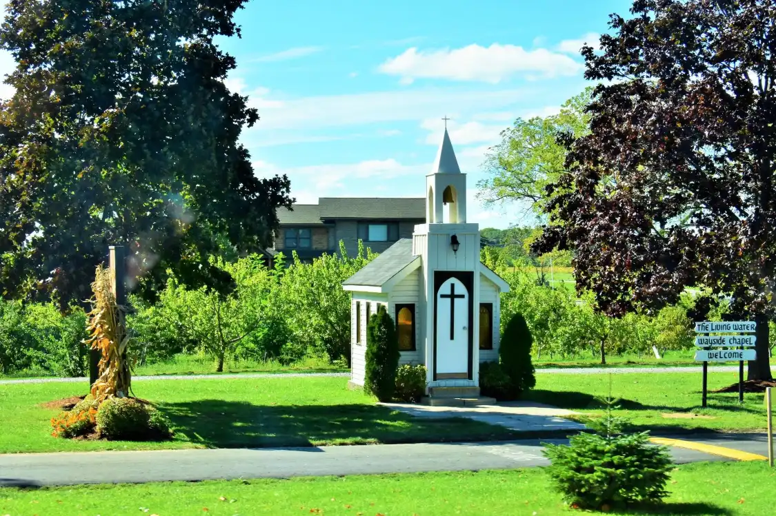 Hotels near Living Water Wayside Chapel