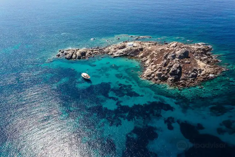 Hotels in Mikri Vigla