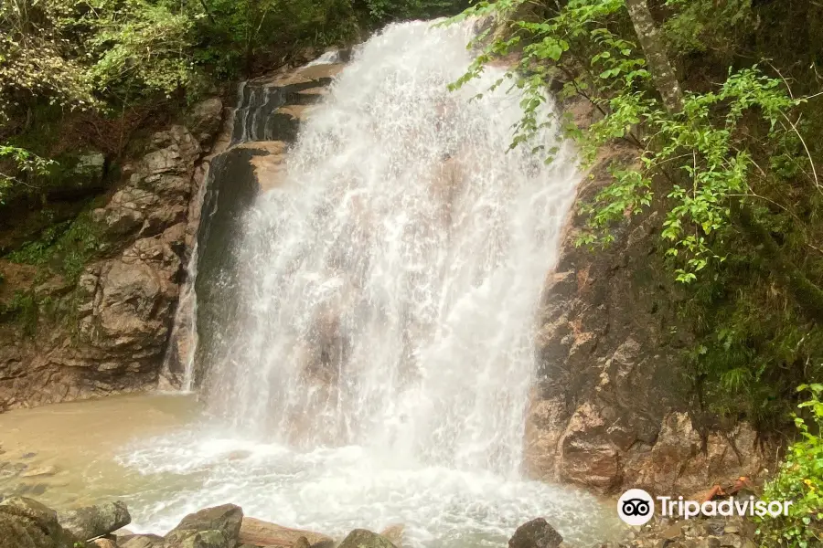 Otaki - Metaki waterfalls