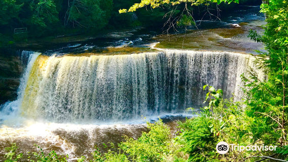 Tahquamenon Falls State Park