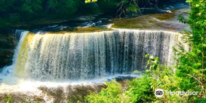 Tahquamenon Falls State Park