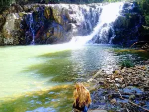 Cascata Trisamya