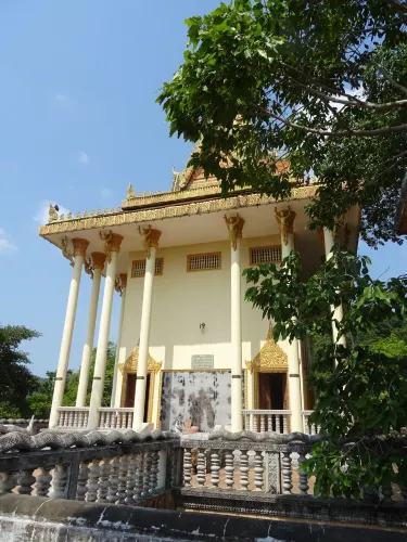 Wat Samathi Pagoda