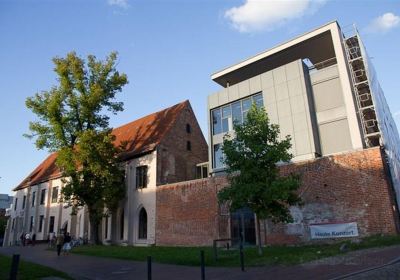 University for music and theater