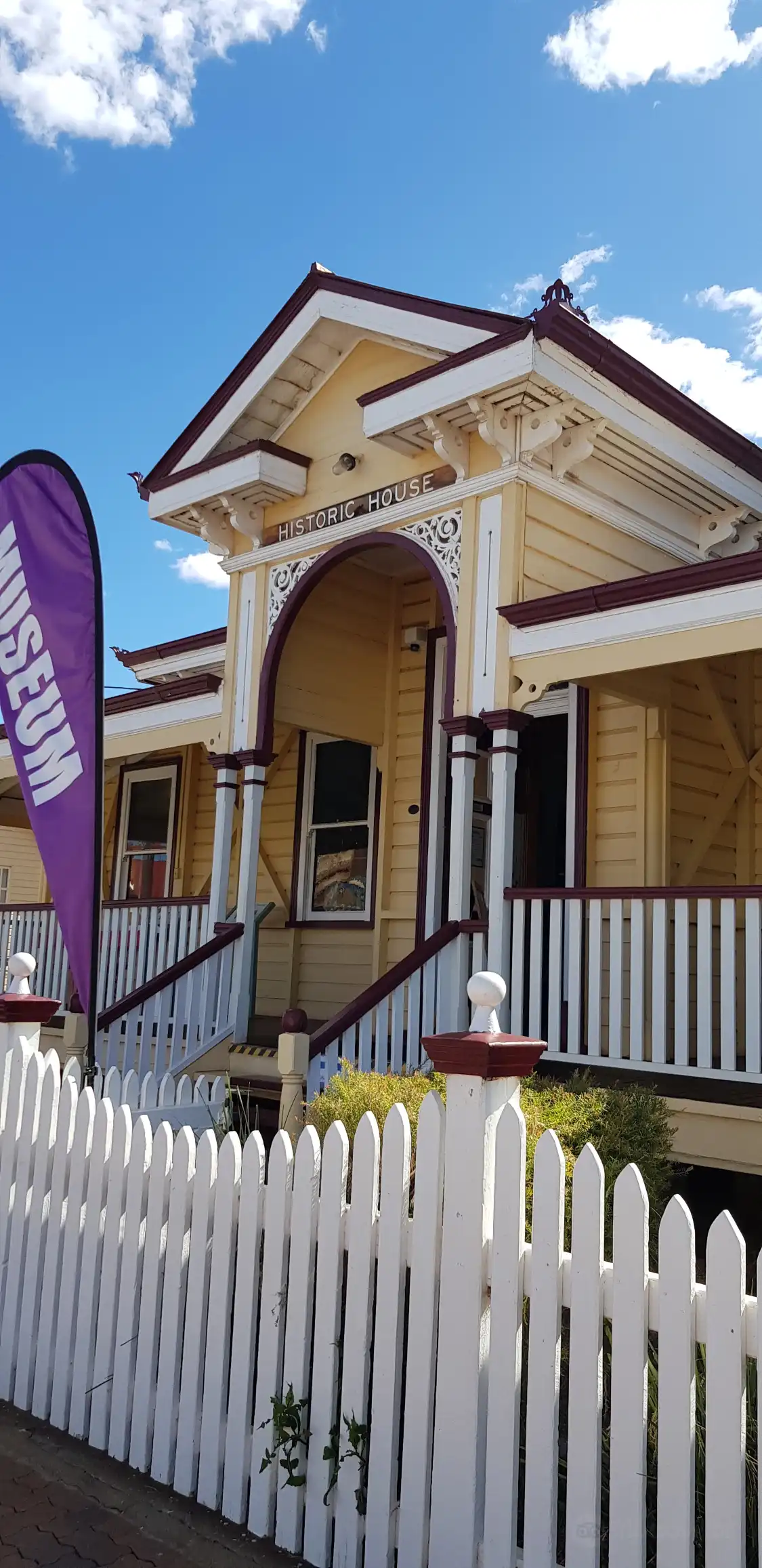 Hotels near Charleville Historic House & Museum