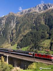 Gotthard Panorama Express