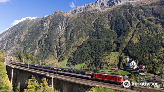 Gotthard Panorama Express