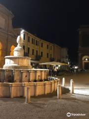 Fontana della Pigna