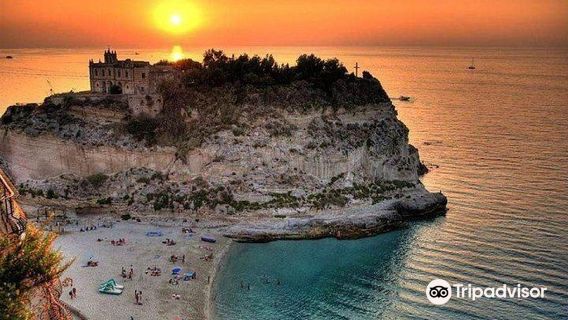 Tropeasub noleggio barche e gommoni, tour in barca Tropea/Capo vaticano