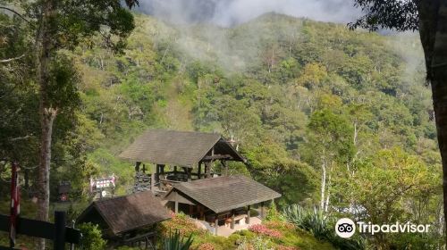 Capilla en las nubes