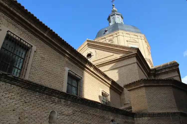 Hotels near Convento e iglesia de San Pedro Martir