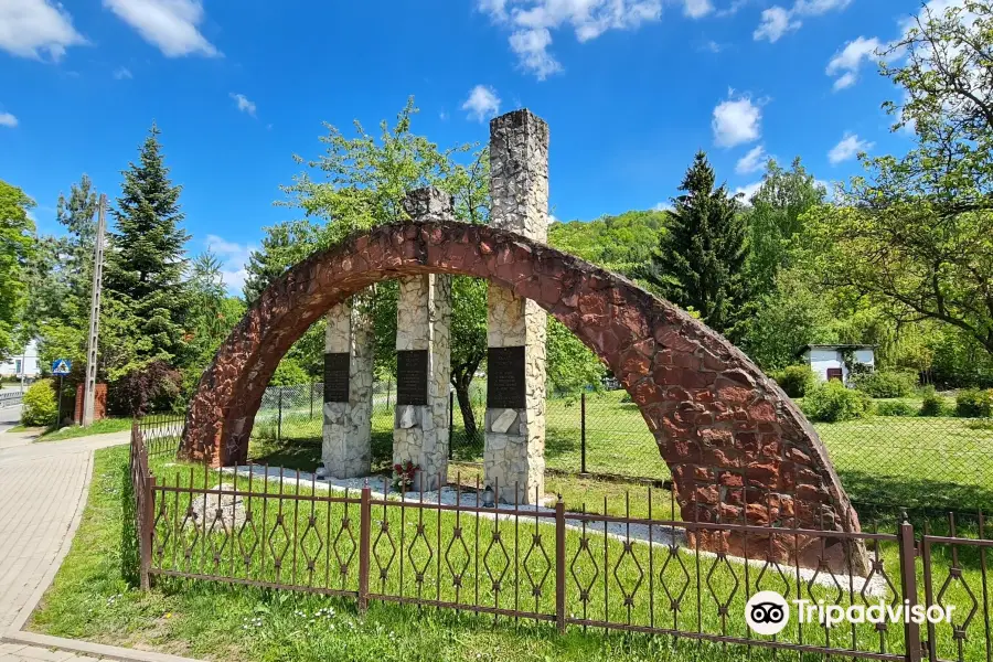 Monument of the Three Cultures (Pomnik Trzech Kultur)