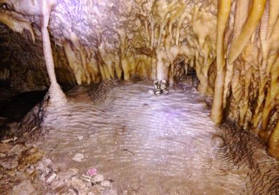 Maori Leap Cave