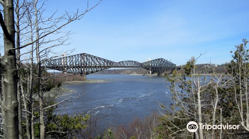 Quebec Bridge